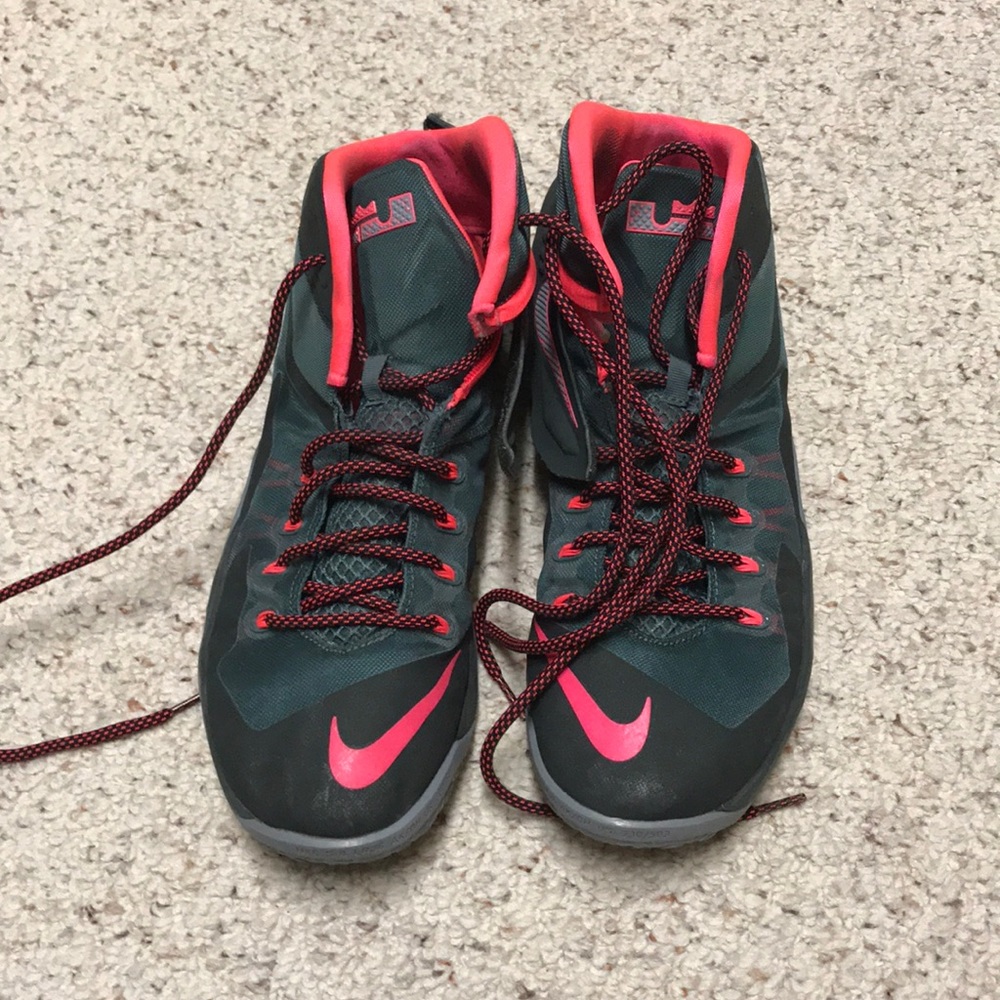 Nike basketball shoes